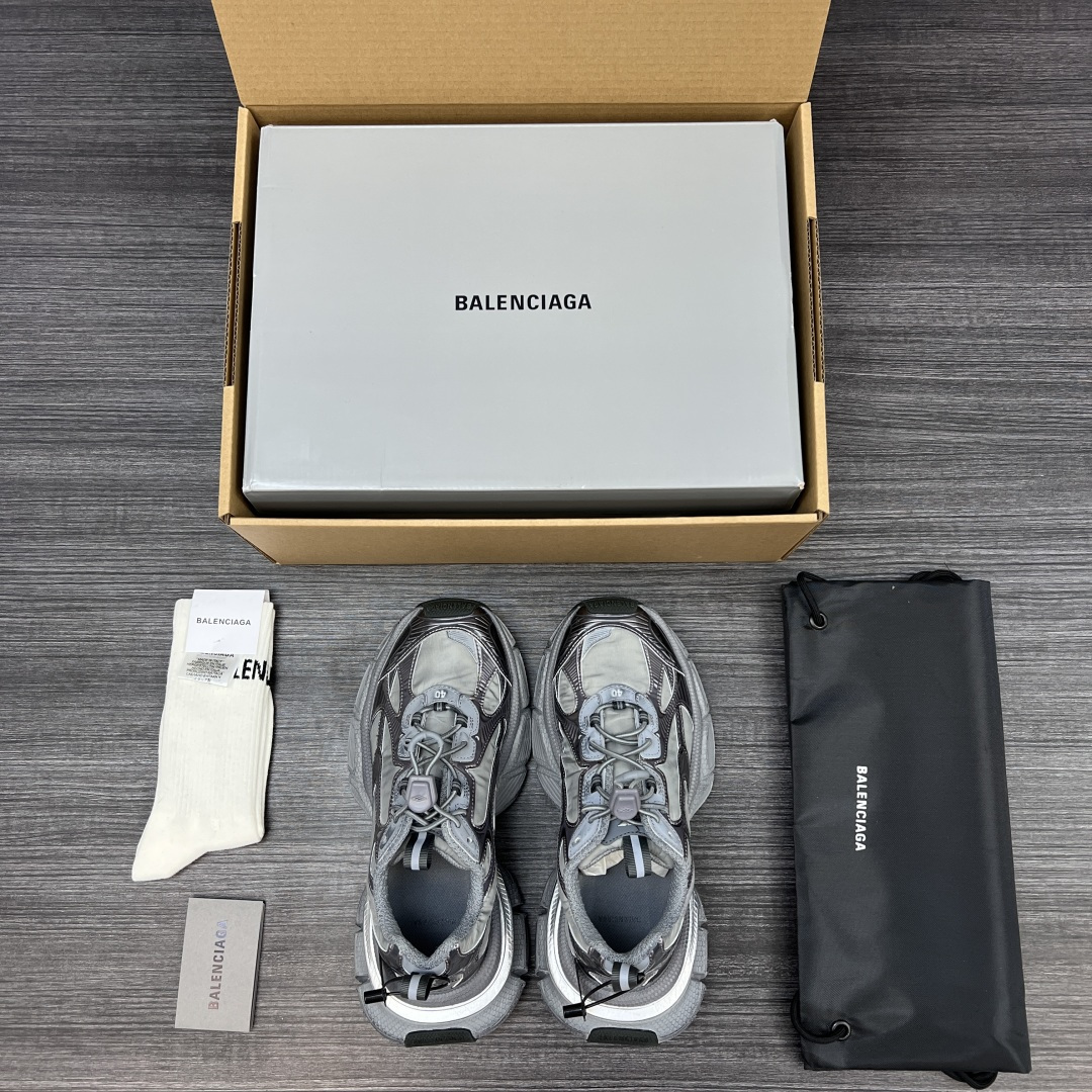 Balenciaga 纯 本Balenciaga巴黎世家 3XL Nylon 人造革 圆头抽绳 低帮 老爹鞋 灰色 在延续 Track Trainer 户外轮廓和复杂鞋面结构的同时