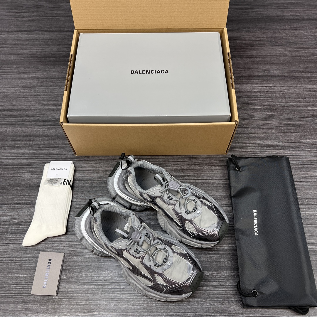 Balenciaga 纯 本Balenciaga巴黎世家 3XL Nylon 人造革 圆头抽绳 低帮 老爹鞋 灰色 在延续 Track Trainer 户外轮廓和复杂鞋面结构的同时