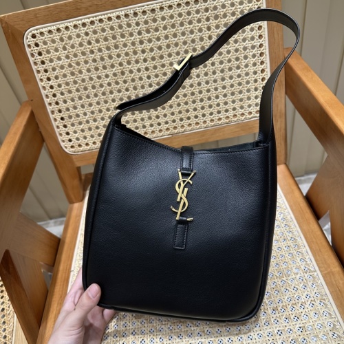 Yves Saint Laurent LARGE LE 5 À 7 Handbag in Black Leather 1 Yves Saint Laurent LARGE LE 5 À 7 Handbag in Black Leather
