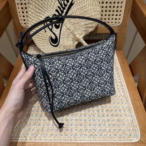 Loewe Cubi Anagram Small Handbag, Lightweight & Spacious, Spring/Summer Fashion 1 Loewe Cubi Anagram Small Handbag, Lightweight & Spacious, Spring/Summer Fashion