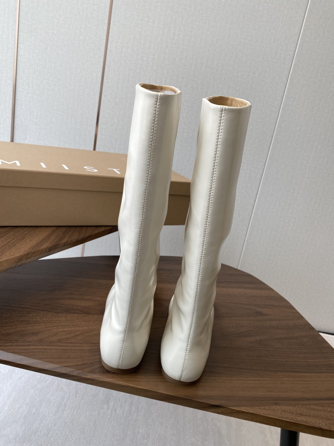 Italian Brand Miista 25ss New Fall/Winter Boots: Engine-Inspired Stylish Comfort - 图片 2