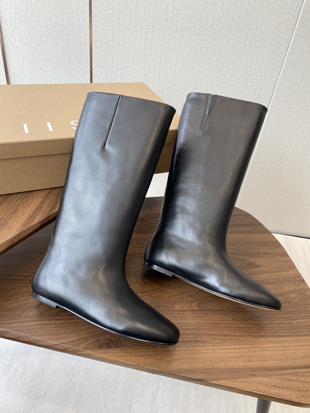 Italian Brand Miista 25SS Fall/Winter Engine Boots: Stylish, Inspirational, and Versatile Sizes 35-40 - 图片 6