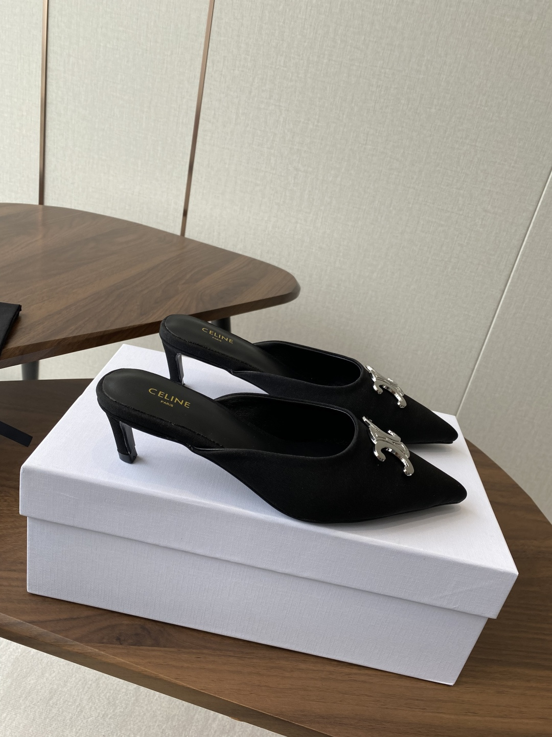 2025SS CELINE Slim Heel Slippers: Top Quality Cowboy Shoes for Thin Legs - 图片 3