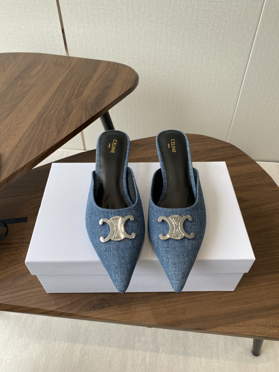 2025SS Slim Heel Slippers: Imported Cowboy Cloth, Bullskin Beads, Size #35-40 - 图片 2