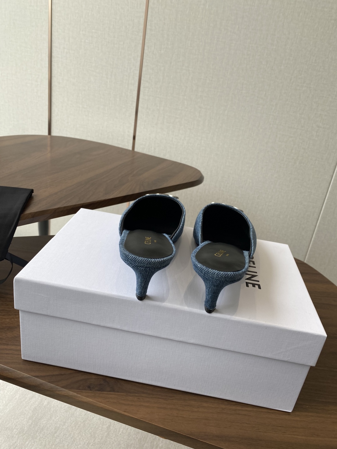 2025SS Slim Heel Slippers: Imported Cowboy Cloth, Bullskin Beads, Size #35-40 - 图片 8