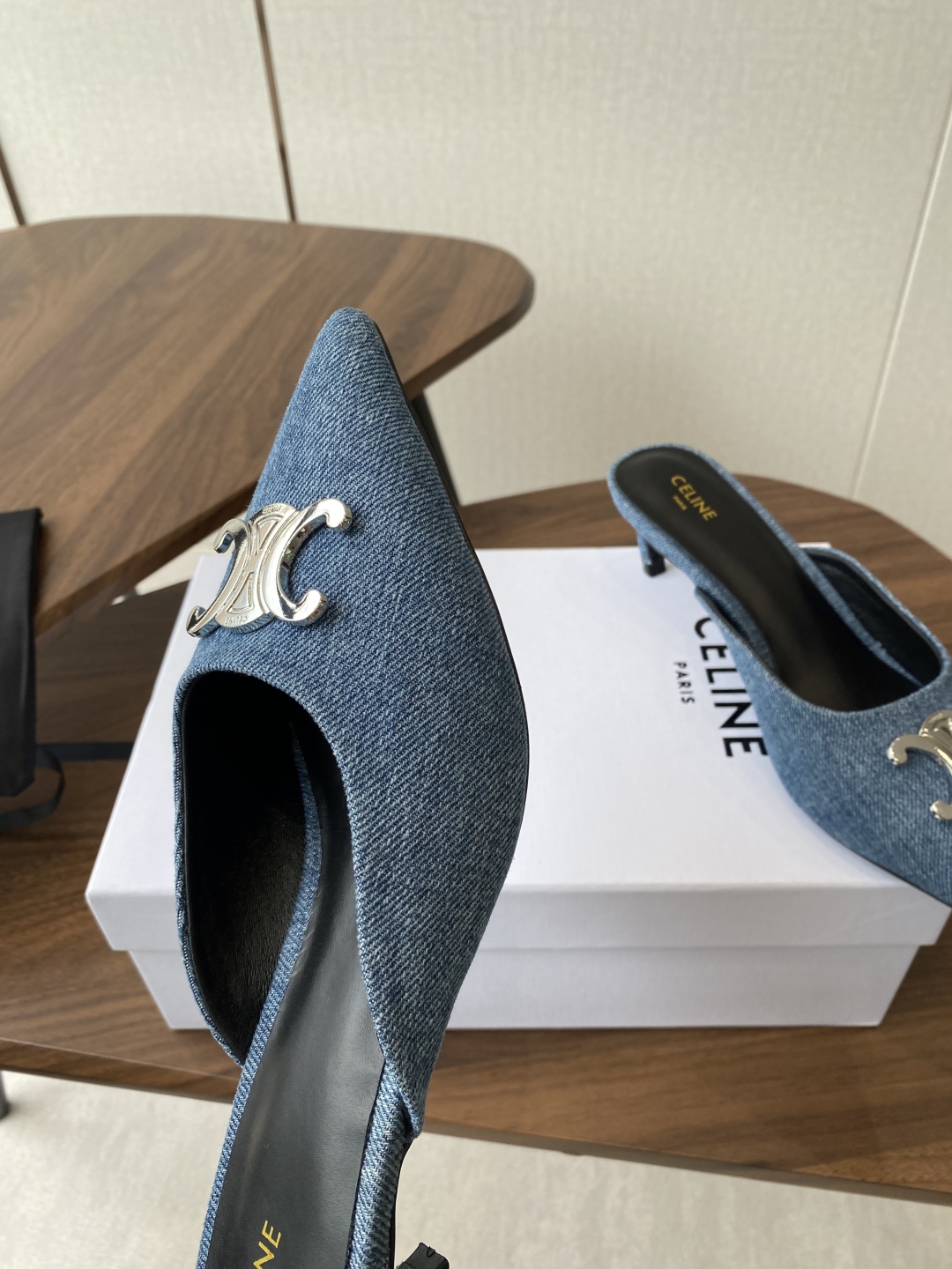 2025SS Slim Heel Slippers: Imported Cowboy Cloth, Bullskin Beads, Size #35-40 - 图片 6