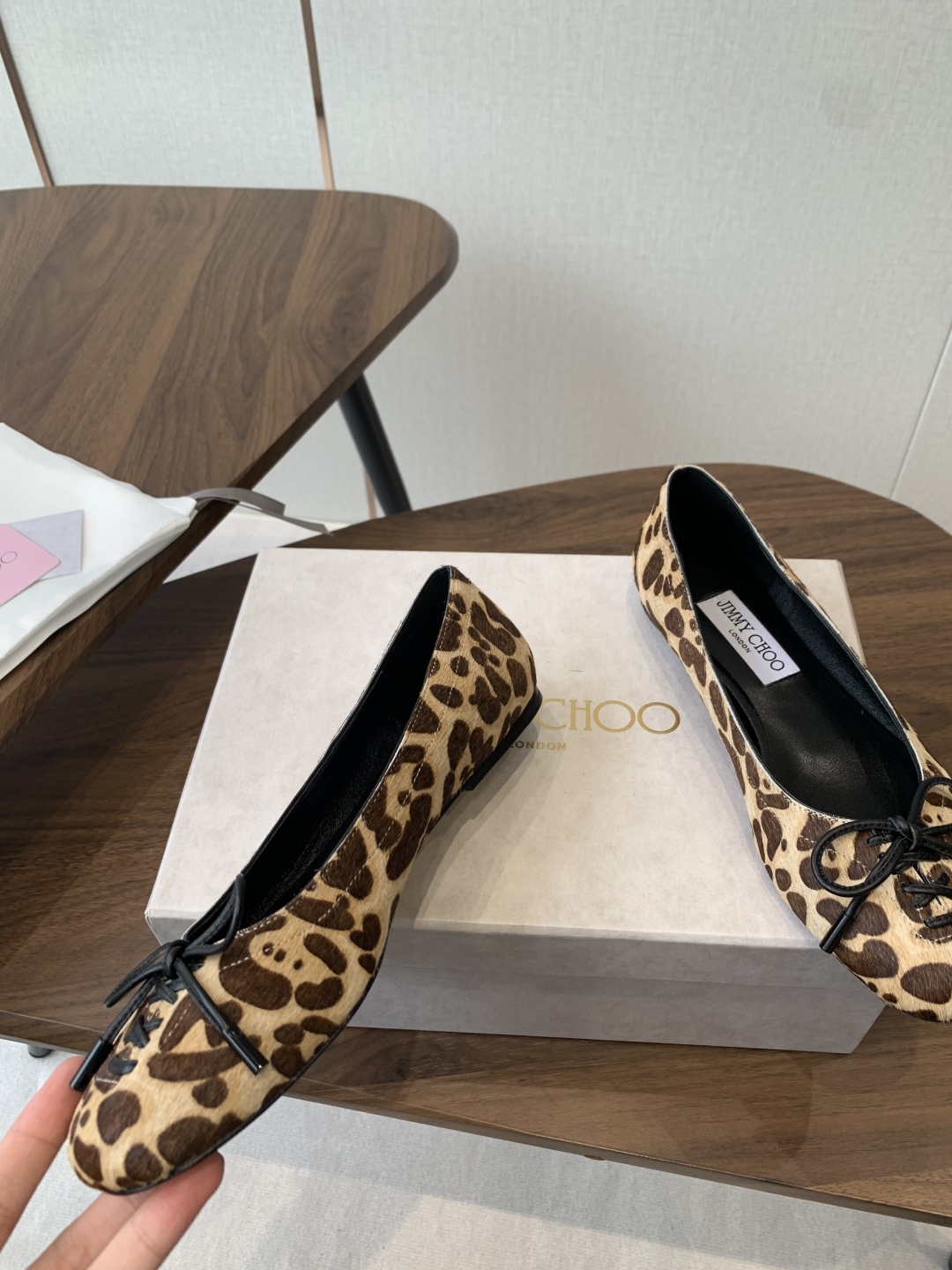 New Curly Butterfly Ties Mary Jane Plain Shoes by Jimmy Choo: Review - 图片 5