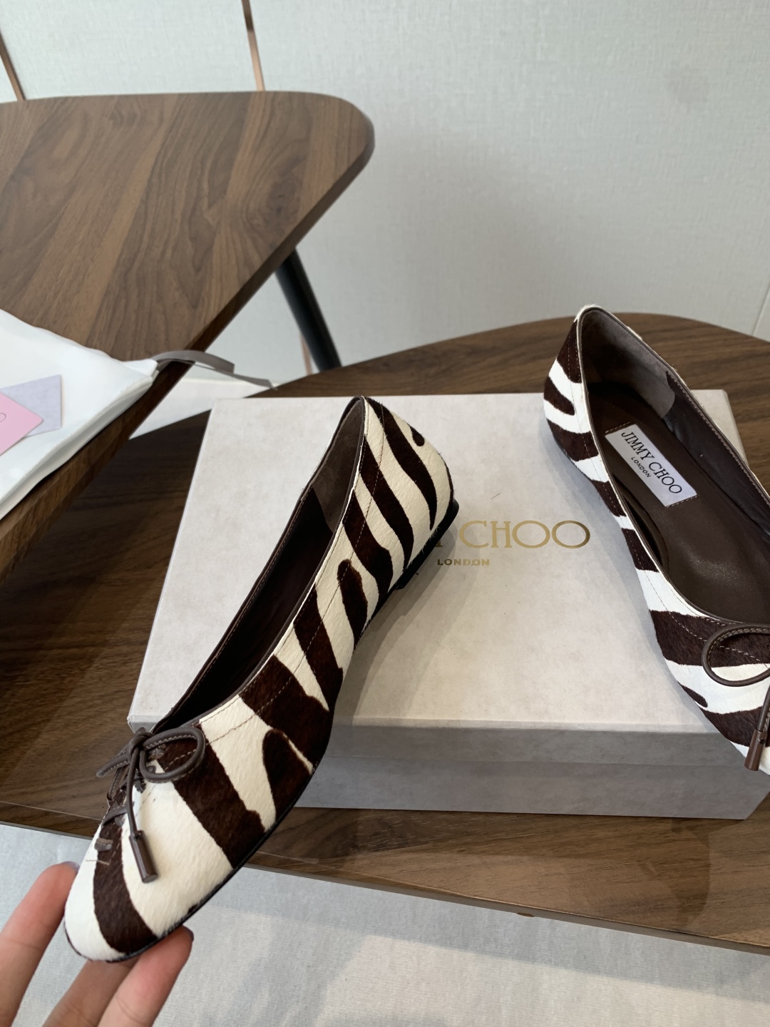 Jimmy Choo New Curly Butterfly Ties Mary Jane Plain Shoes Collection - 图片 5