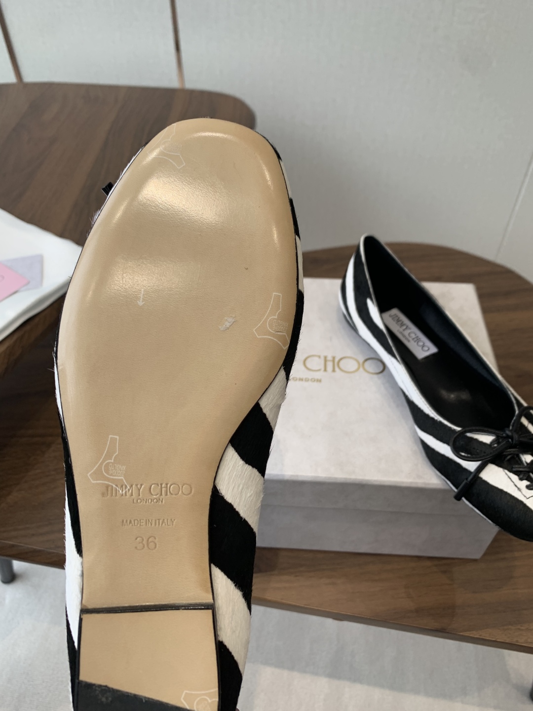 New Curly Butterfly Ties Mary Jane’s Shoes by Jimmy Choo – Review - 图片 9