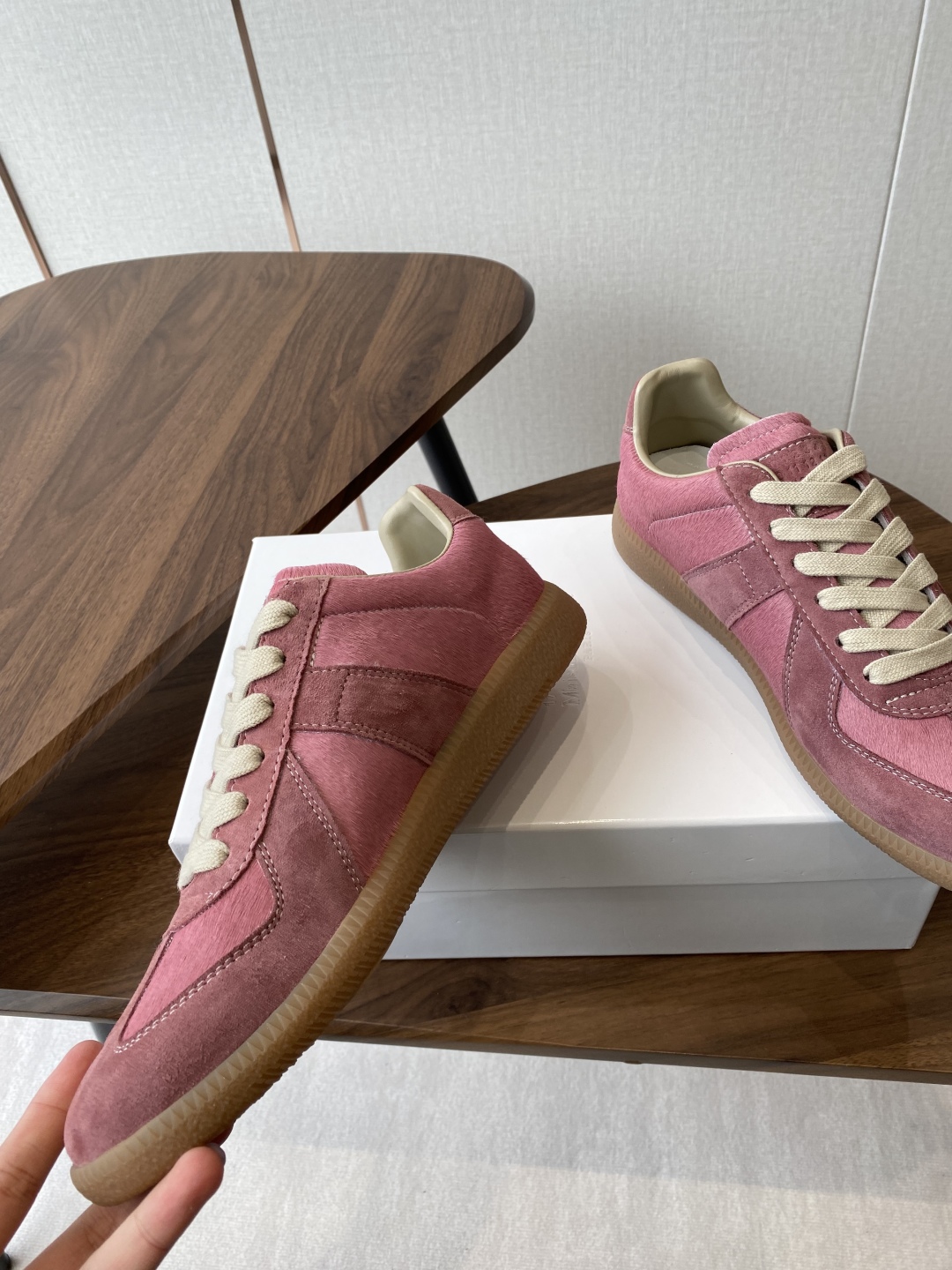 Maison Margiela MM6 Ink Ink Graft Canvas Sneakers: German Design, Comfortable and Stylish - 图片 5