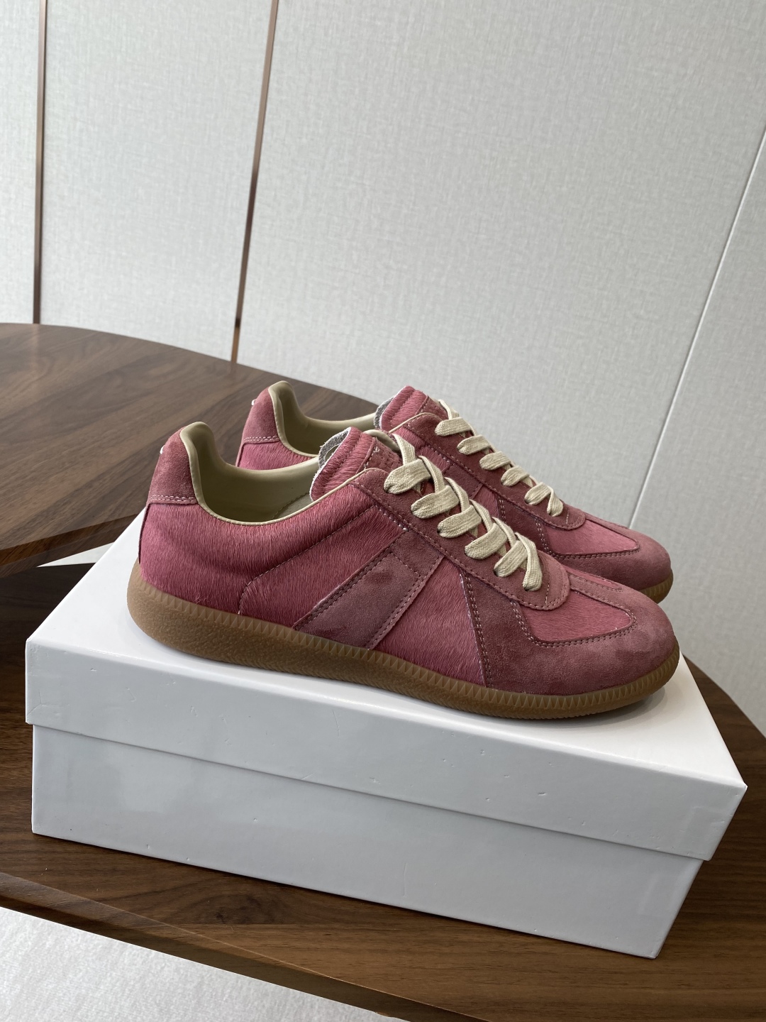 Maison Margiela MM6 Ink Ink Graft Canvas Sneakers: German Design, Comfortable and Stylish - 图片 3