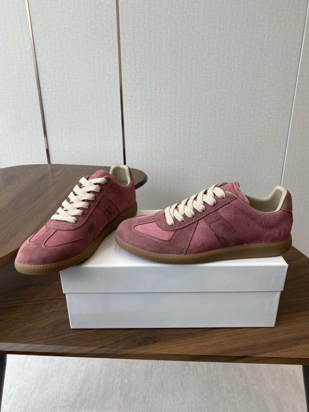 Maison Margiela MM6 Ink Ink Graft Canvas Sneakers: German Design, Comfortable and Stylish - 图片 4