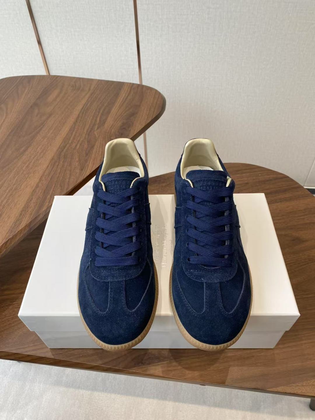 Maison Margiela MM6 Ink Graft Canvas German Sneakers – Light Luxury Design with Military Influence - 图片 2