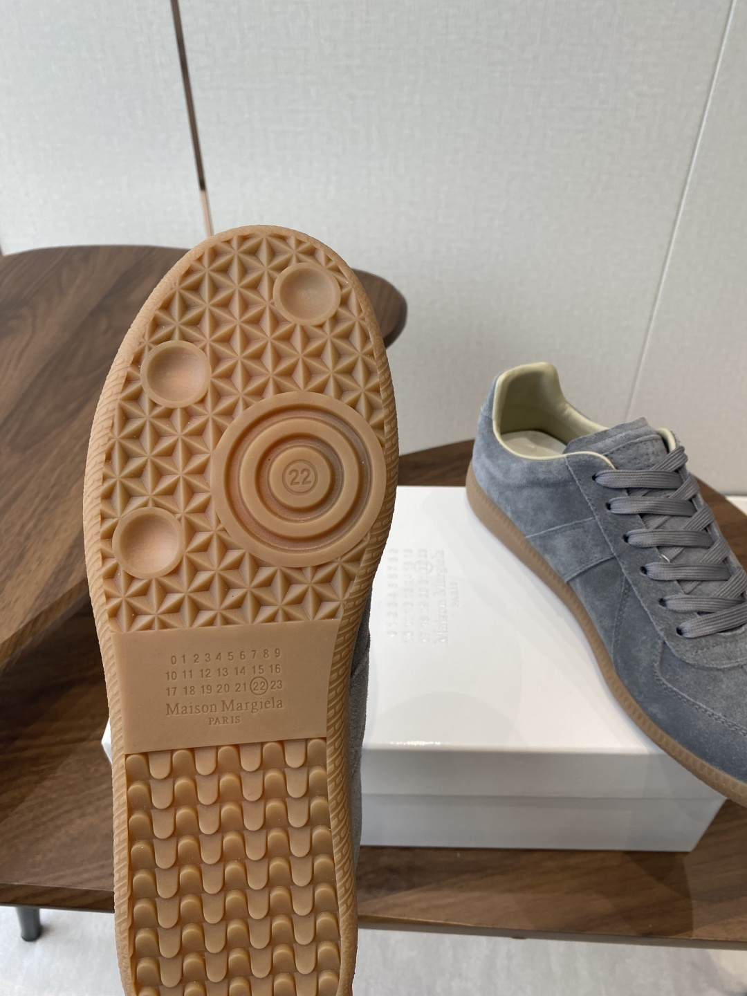 Maison Margiela MM6 Margilla Lover Ink Ink Ink Sneakers: German Design, Luxury Materials - 图片 9