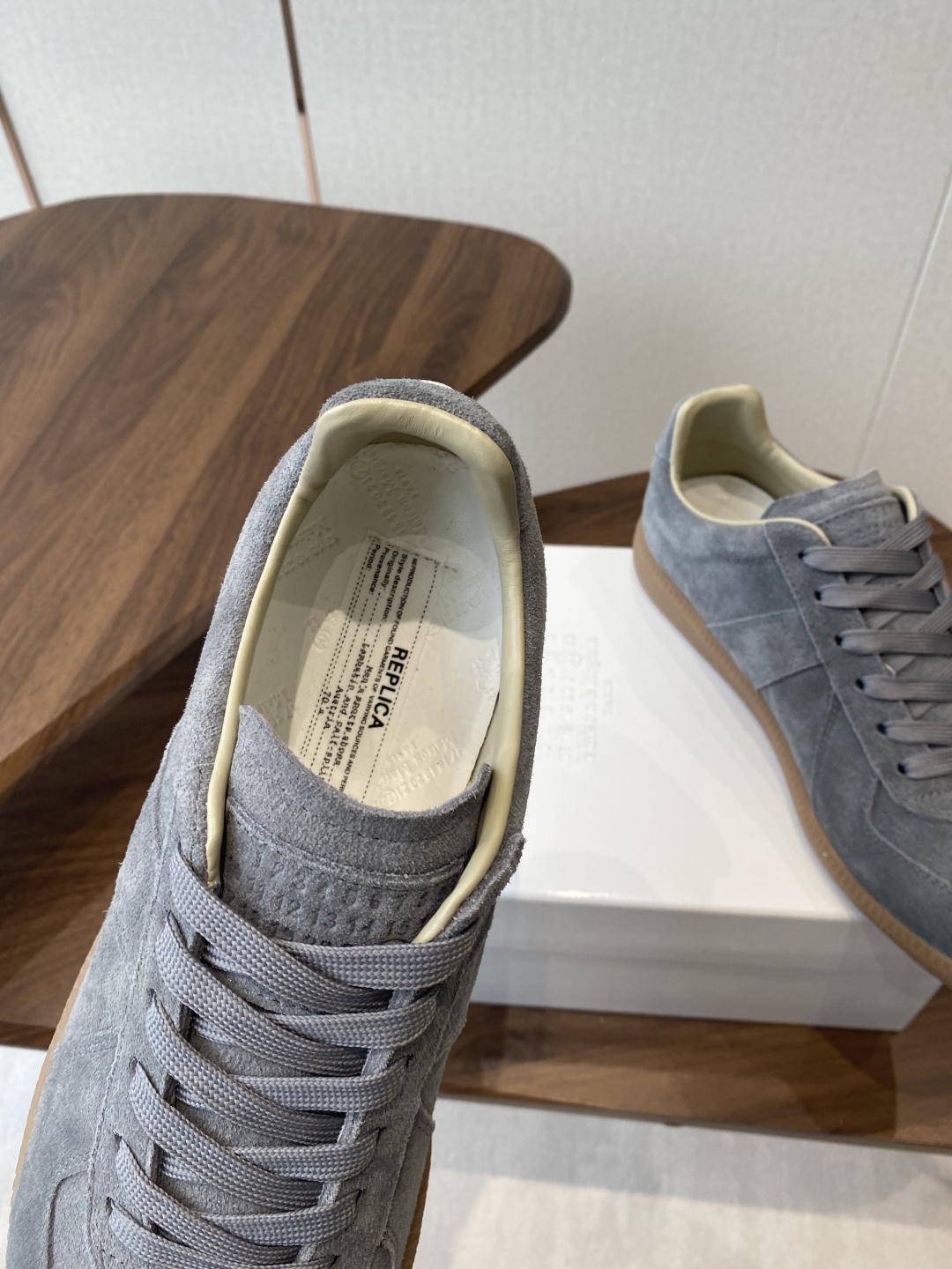 Maison Margiela MM6 Margilla Lover Ink Ink Ink Sneakers: German Design, Luxury Materials - 图片 7