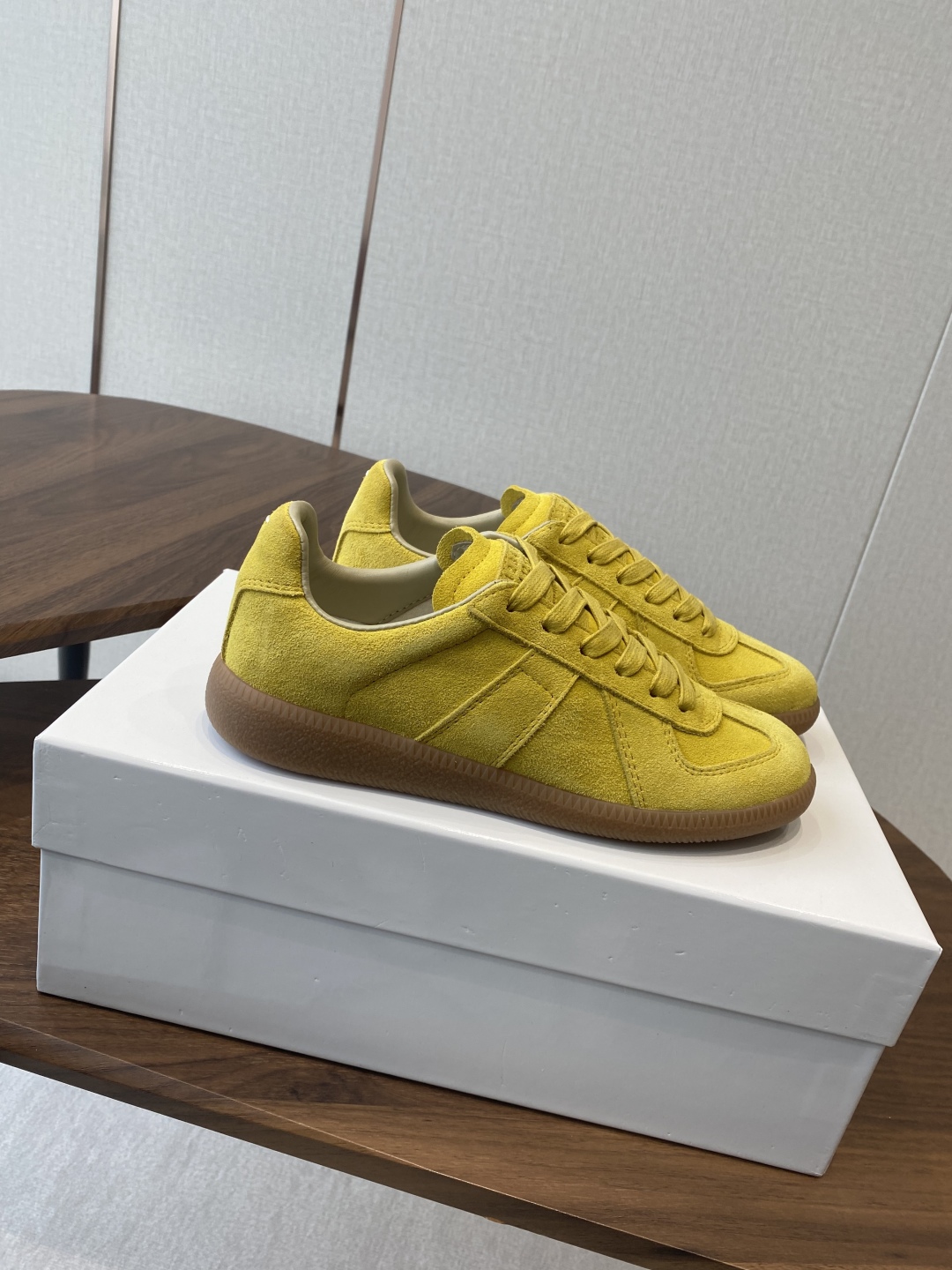 Maison Margiela MM6 Ink Graft Canvas Sneakers with German Design – Comfortable and Stylish Leisure Shoes - 图片 3