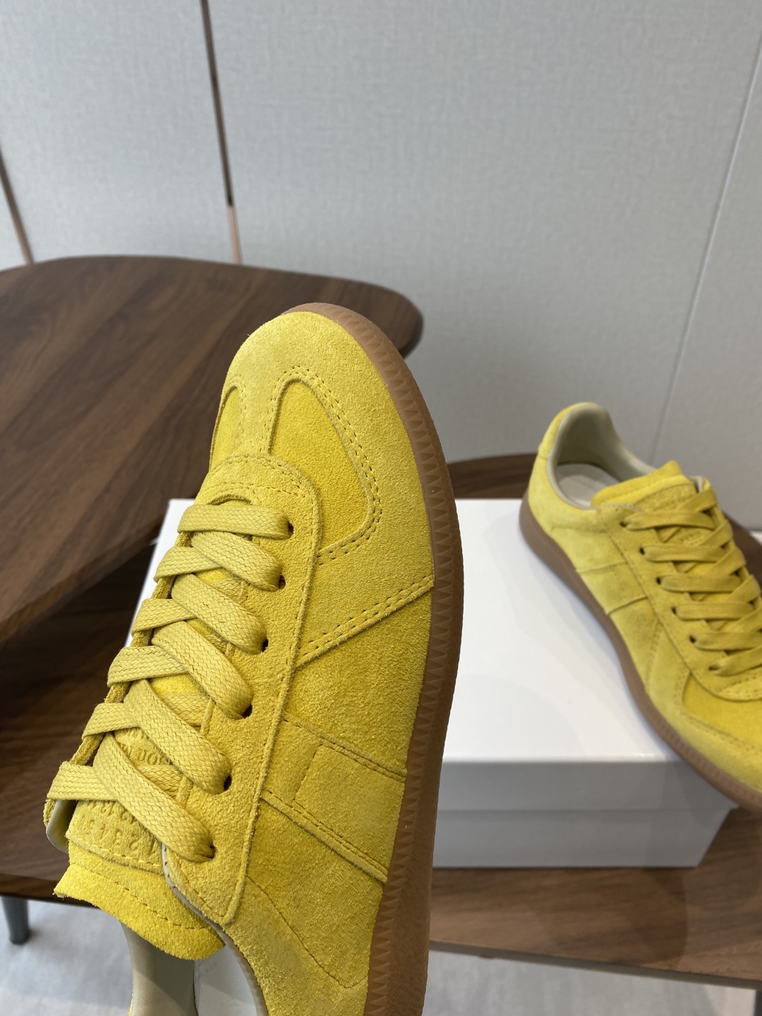 Maison Margiela MM6 Ink Graft Canvas Sneakers with German Design – Comfortable and Stylish Leisure Shoes - 图片 6