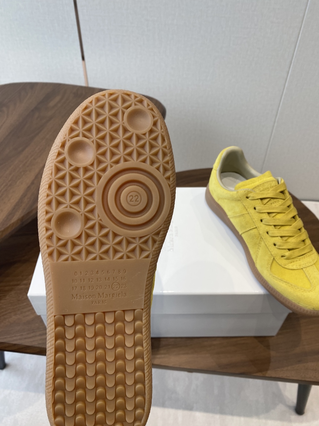 Maison Margiela MM6 Ink Graft Canvas Sneakers with German Design – Comfortable and Stylish Leisure Shoes - 图片 9