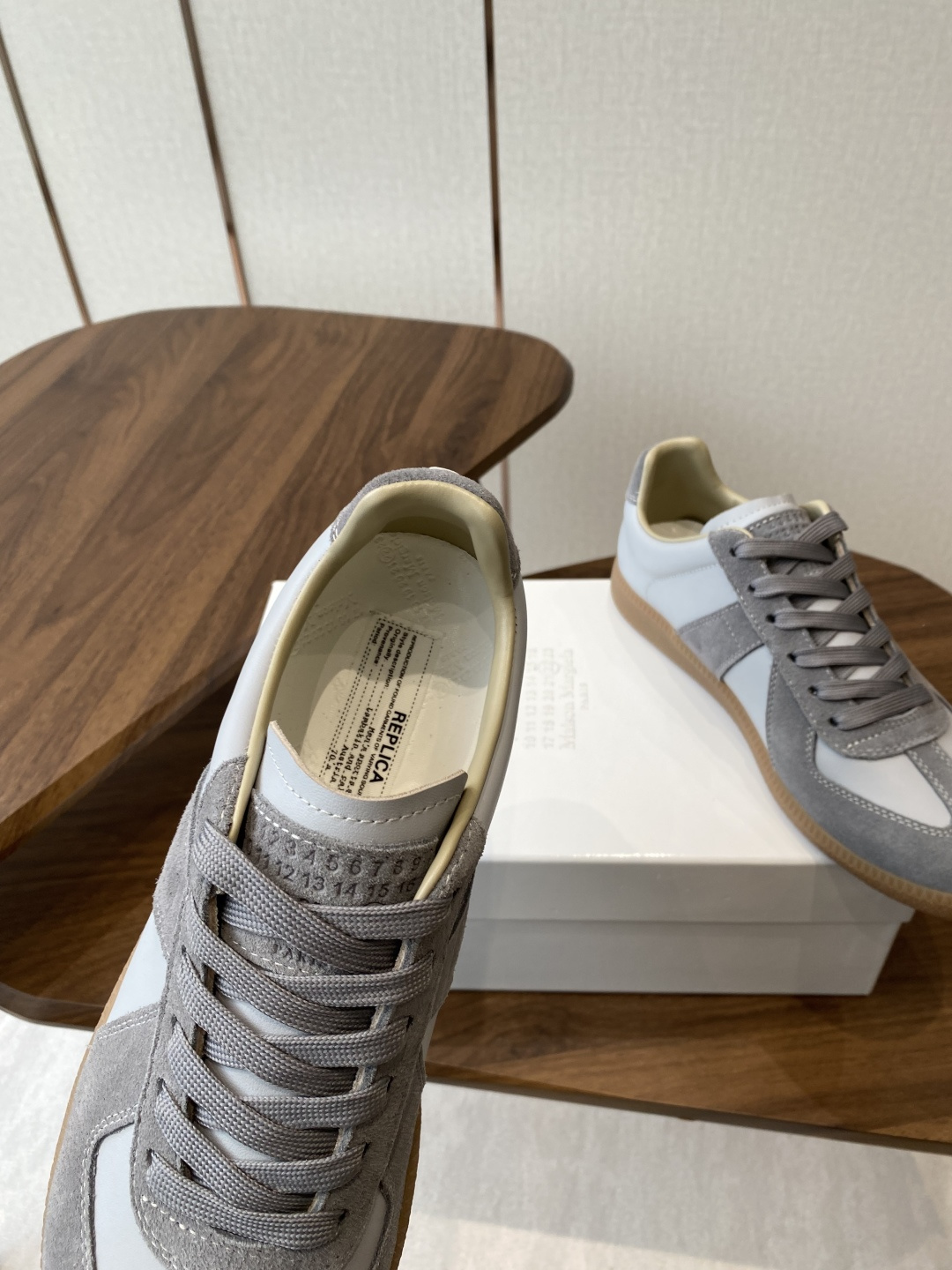 Maison Margiela MM6 Margilla Lover Canvas Sneakers with German Design Elements - 图片 6