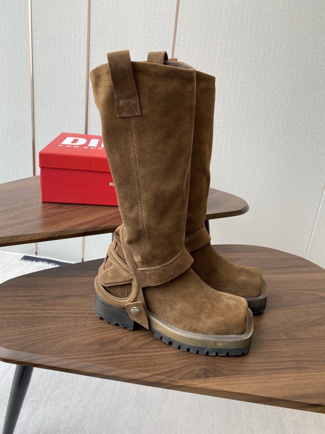 High-Quality Dissel 25s: Fall/Winter Prototype with Sheepskin, 5cm Height & Open-Slided Design - 图片 1
