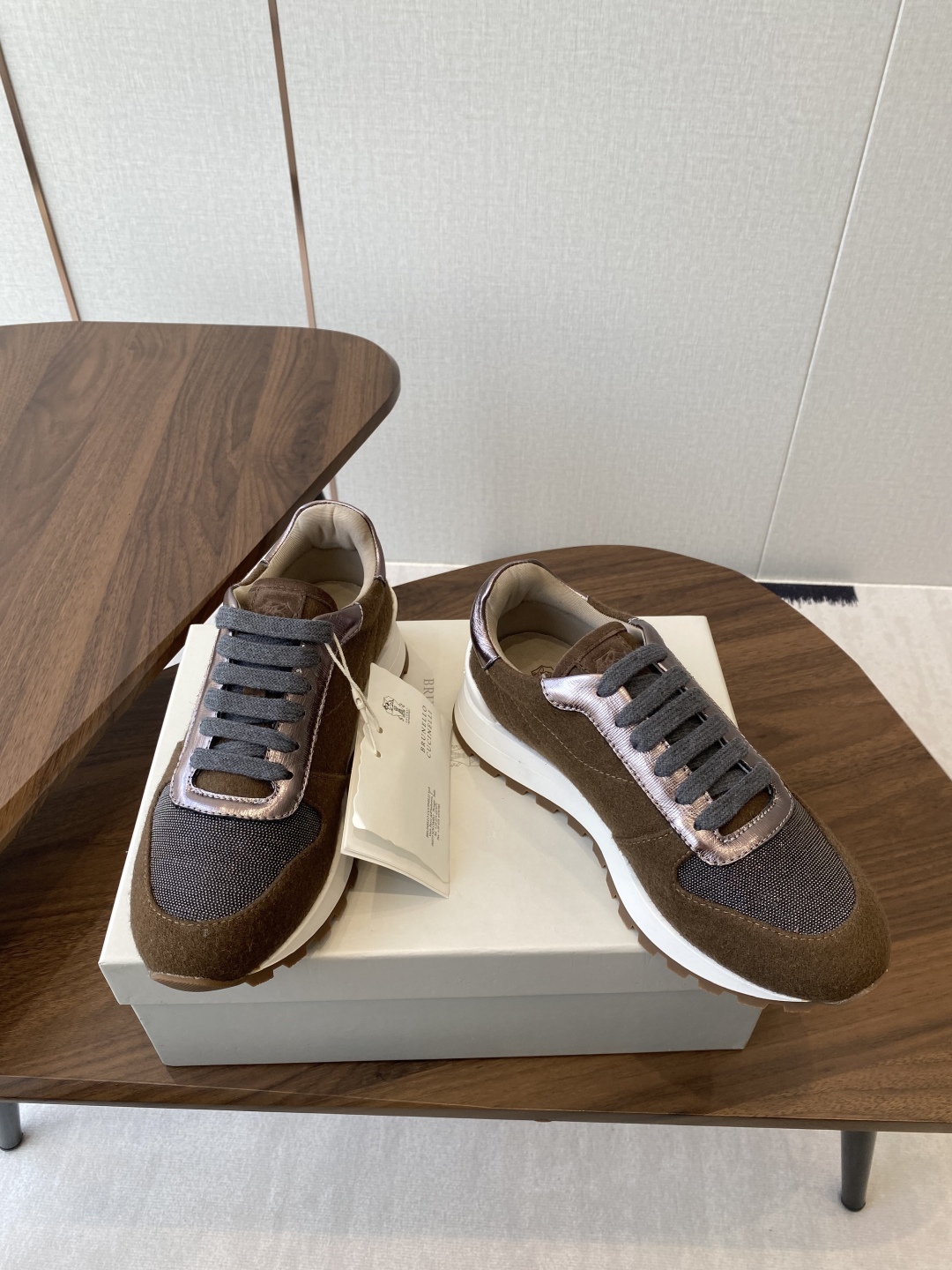 Luxury Brunello Cucinelli Shoes: Stylish Belts and Comfortable Leisure Shoes - 图片 3