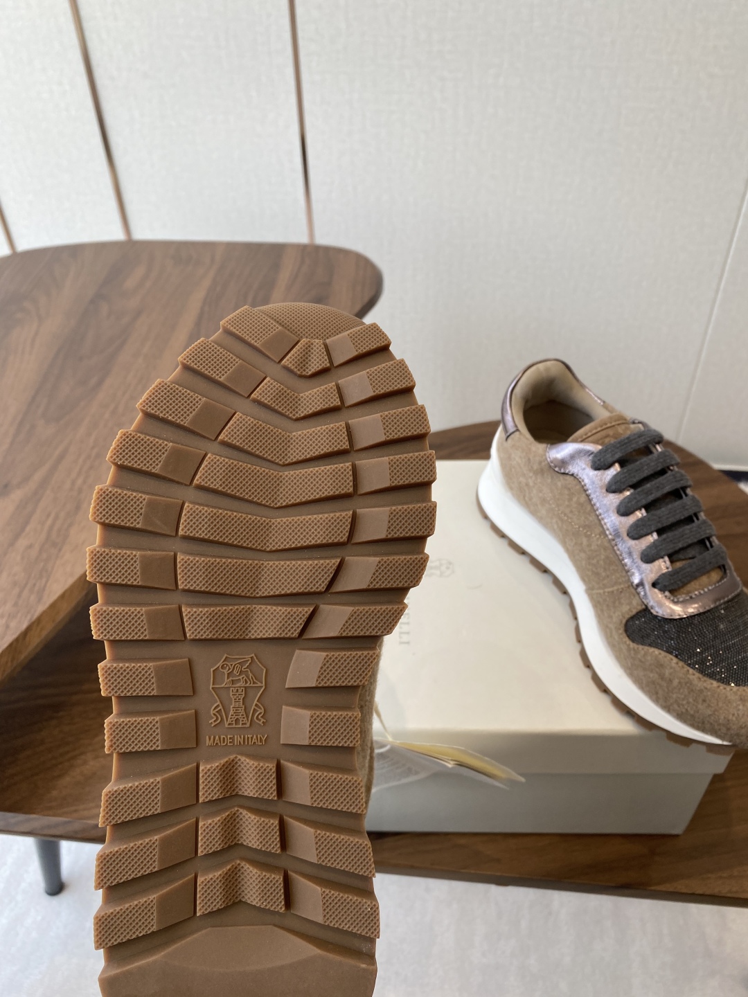 Luxury Brunello Cucinelli Shoes: Stylish Belts and Leisure Footwear with Unique Design - 图片 9