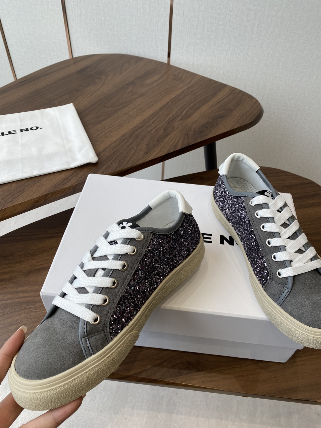 Women's Glitter Sneakers Lace-up Casual Shoes Round Toe Thick Sole Fashion shoes 6 cmp i1756880977141 742 0 4