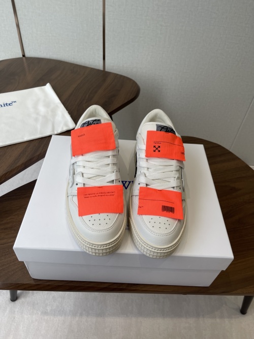 Off-White Arrow Patchwork Lace-Up Sneakers - Stylish and Comfortable 1 Off-White Arrow Patchwork Lace-Up Sneakers - Stylish and Comfortable