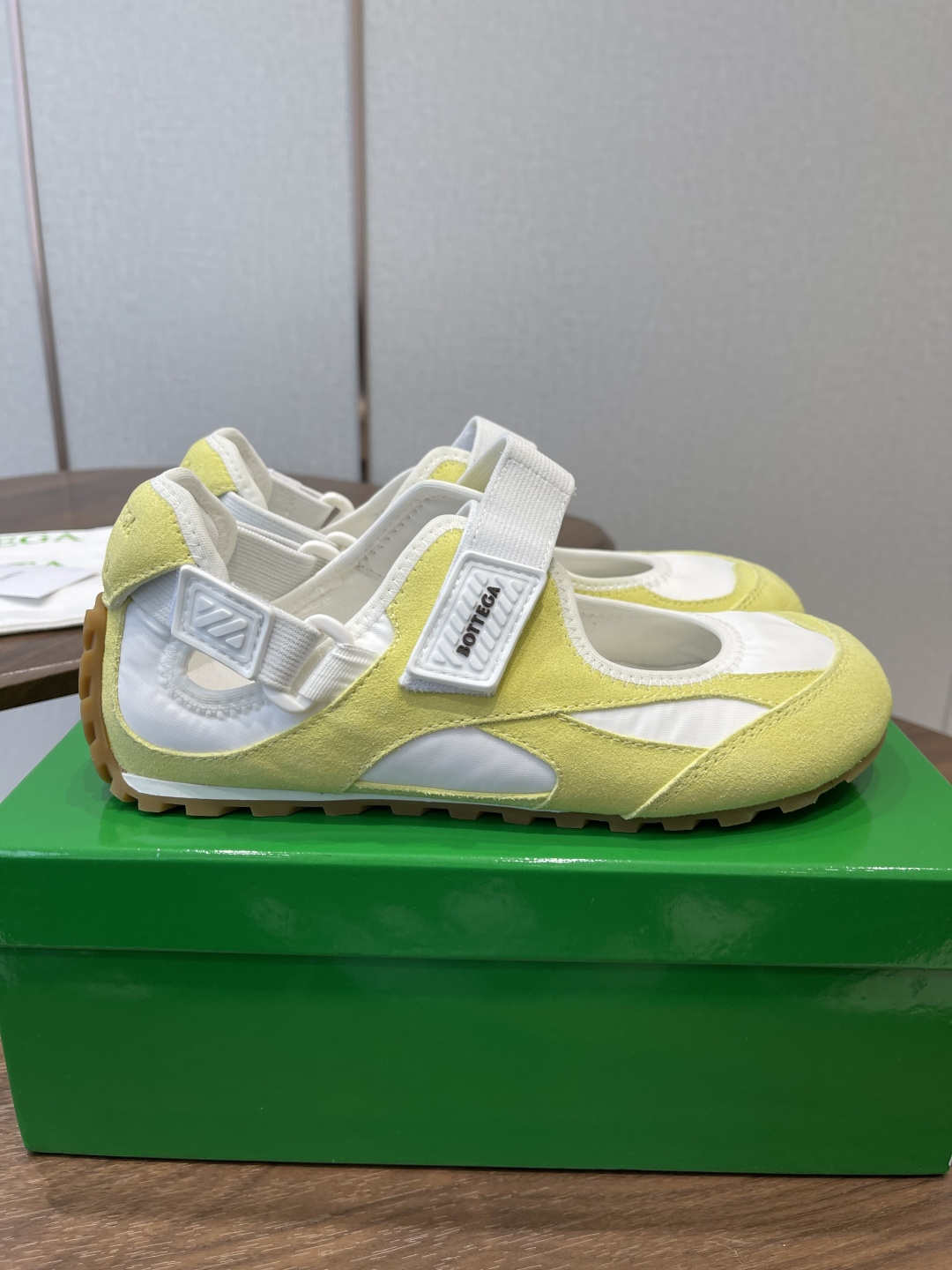 Bottega Veneta Veneta BV葆蝶家 26ss 春夏新款 玛丽珍 阿甘鞋 德训运动鞋