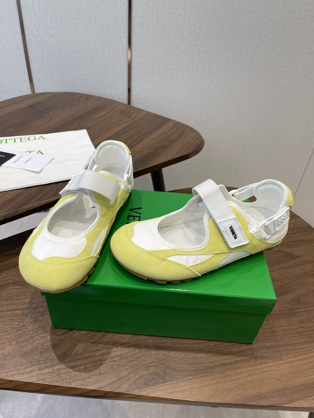 Bottega Veneta Veneta BV葆蝶家 26ss 春夏新款 玛丽珍 阿甘鞋 德训运动鞋