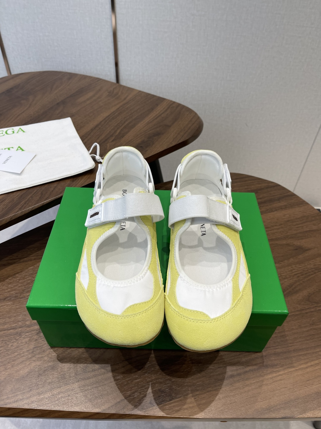 Bottega Veneta Veneta BV葆蝶家 26ss 春夏新款 玛丽珍 阿甘鞋 德训运动鞋