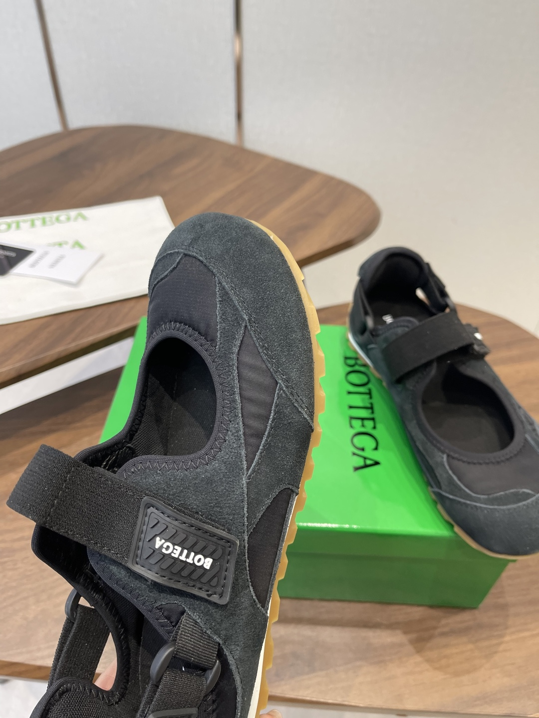 Bottega Veneta Veneta BV葆蝶家 26ss 春夏新款 玛丽珍 阿甘鞋 德训运动鞋