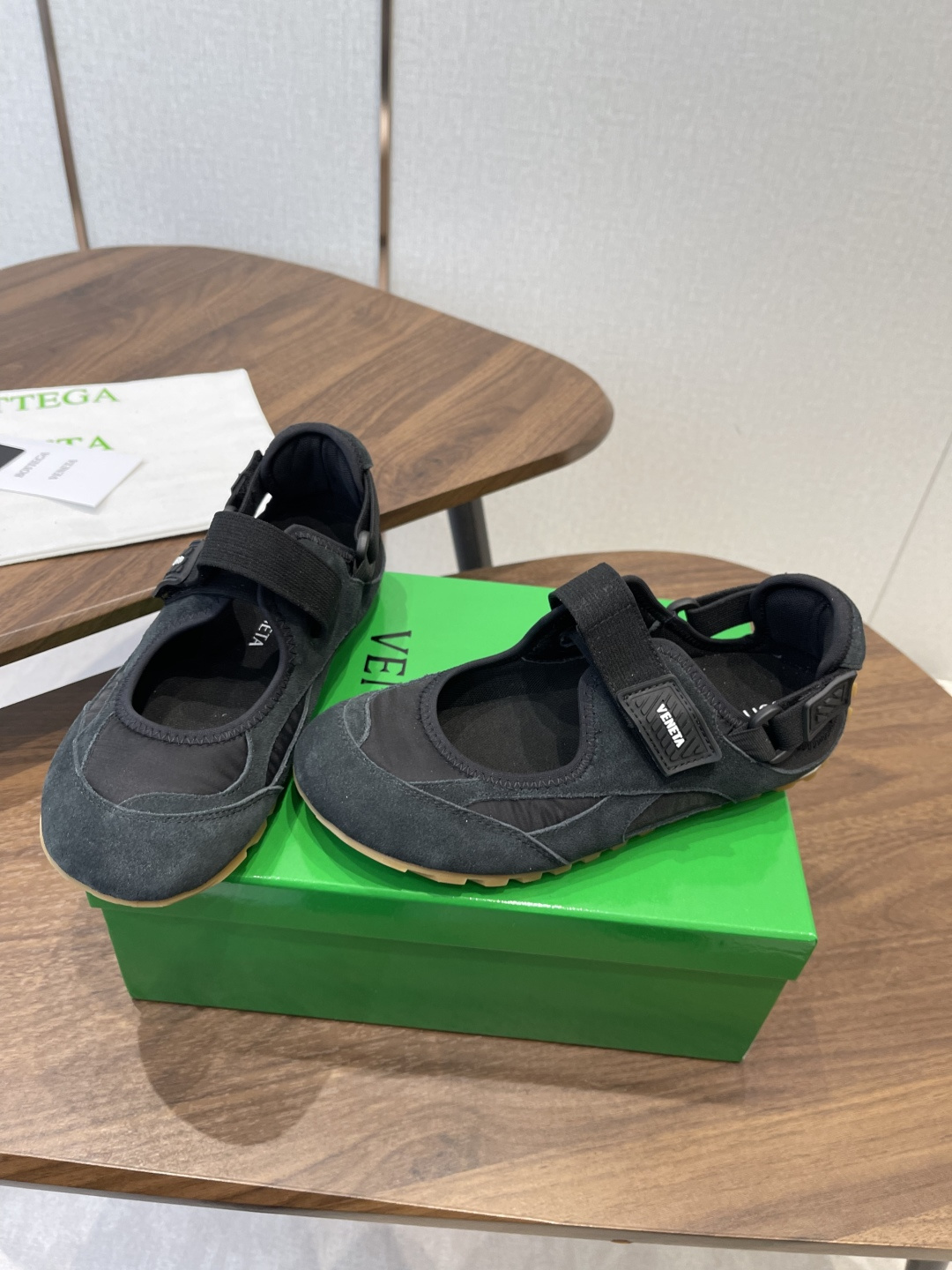 Bottega Veneta Veneta BV葆蝶家 26ss 春夏新款 玛丽珍 阿甘鞋 德训运动鞋