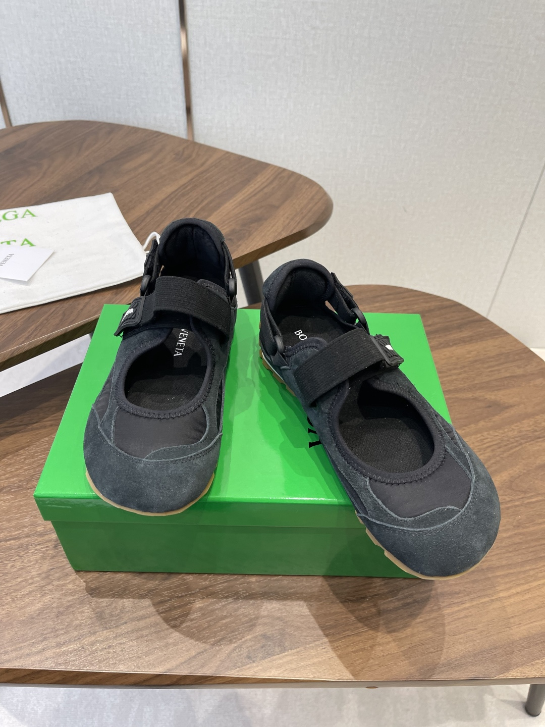 Bottega Veneta Veneta BV葆蝶家 26ss 春夏新款 玛丽珍 阿甘鞋 德训运动鞋