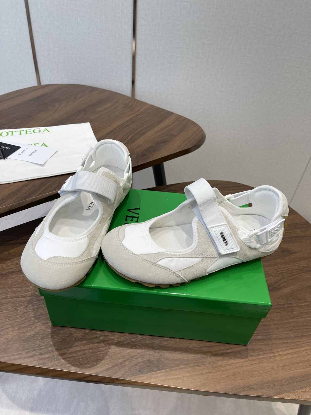 Bottega Veneta Veneta BV葆蝶家 26ss 春夏新款 玛丽珍 阿甘鞋 德训运动鞋