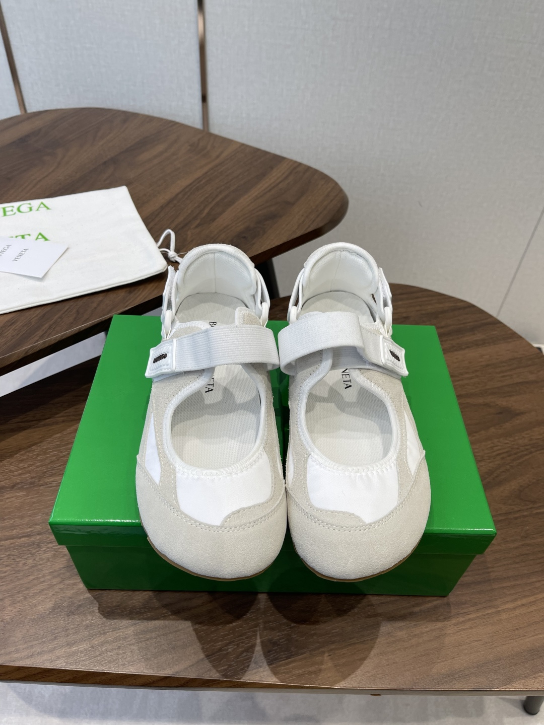 Bottega Veneta Veneta BV葆蝶家 26ss 春夏新款 玛丽珍 阿甘鞋 德训运动鞋