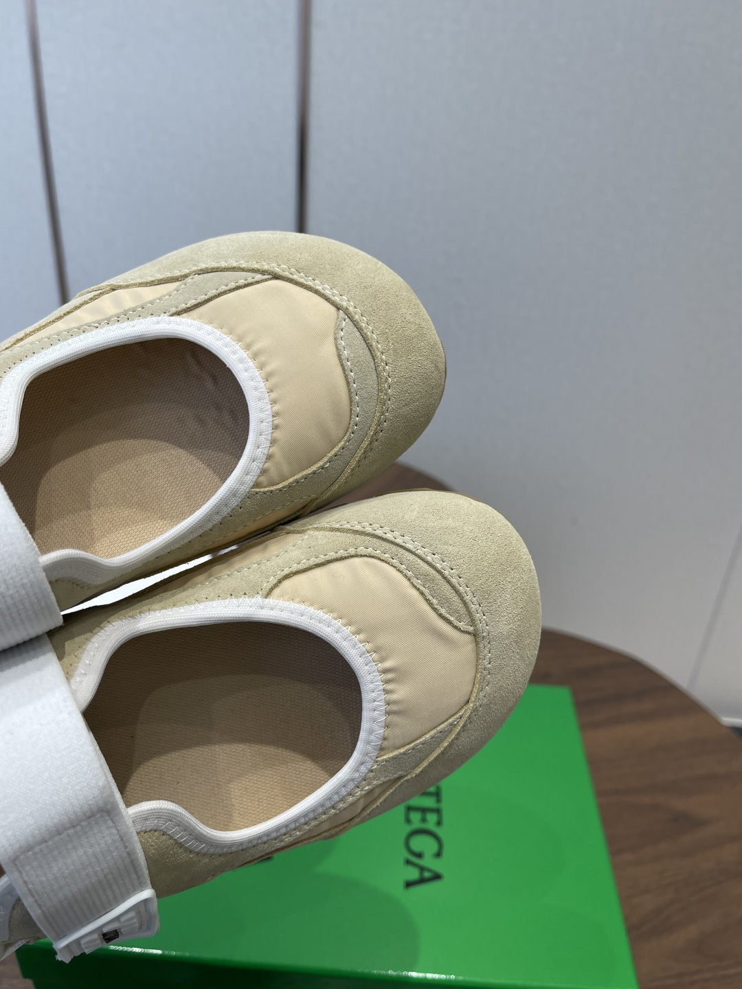 Bottega Veneta Veneta BV葆蝶家 26ss 春夏新款 玛丽珍 阿甘鞋 德训运动鞋