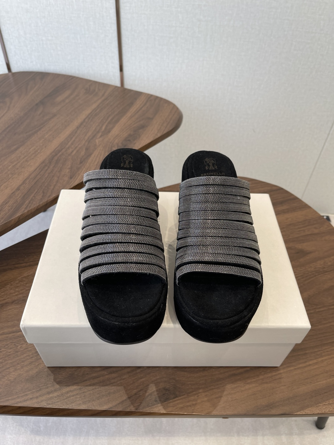 브루넬로쿠치넬리 램스킨 샌들 레플리카 42087