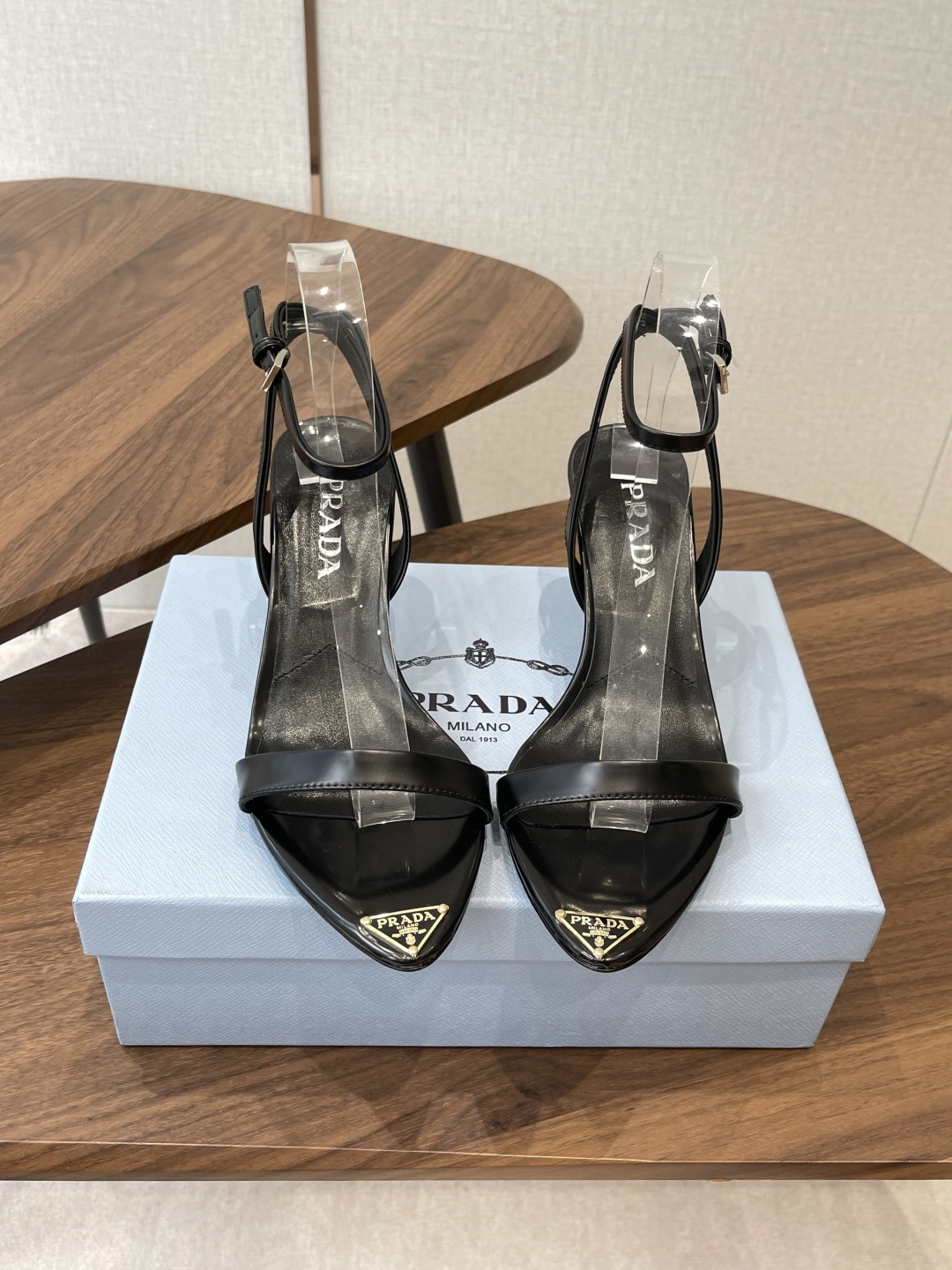 NO:783705,Prada high heels, high heels sandals, prada, sandals, high heels19860909普拉达高跟鞋,高跟鞋凉鞋,prada,sandals,high heels,Women's Shoes