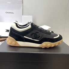 莞产Chanel26SS早春新款复古麂皮运动鞋把香奈儿的精致感穿进日常!复古厚底运动鞋,麂皮与织物拼接, 莞产Chanel26SS早春新款复古麂皮运动鞋把香奈儿的精致感穿进日常!复古厚底运动鞋,麂皮与织物拼接,