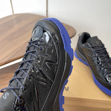 Salomon XT-4联名款,经典户外鞋型+时尚设计,黑色网布+牛漆皮拼接,透气又耐穿!彩色橡胶鞋底 Salomon XT-4联名款,经典户外鞋型+时尚设计,黑色网布+牛漆皮拼接,透气又耐穿!彩色橡胶鞋底