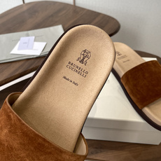Brunello Cucinelli BC 情侣款26ss新款系列 博肯拖鞋此款凉拖鞋鞋型堪称经典,永不 Brunello Cucinelli BC 情侣款26ss新款系列 博肯拖鞋此款凉拖鞋鞋型堪称经典,永不