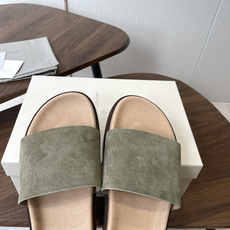 Brunello Cucinelli BC 情侣款26ss新款系列 博肯拖鞋此款凉拖鞋鞋型堪称经典,永不 Brunello Cucinelli BC 情侣款26ss新款系列 博肯拖鞋此款凉拖鞋鞋型堪称经典,永不