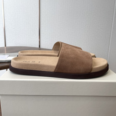 Brunello Cucinelli BC 情侣款26ss新款系列 博肯拖鞋此款凉拖鞋鞋型堪称经典,永不 Brunello Cucinelli BC 情侣款26ss新款系列 博肯拖鞋此款凉拖鞋鞋型堪称经典,永不