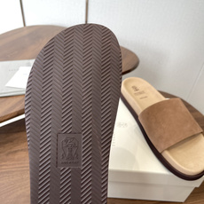 Brunello Cucinelli BC 情侣款26ss新款系列 博肯拖鞋此款凉拖鞋鞋型堪称经典,永不 Brunello Cucinelli BC 情侣款26ss新款系列 博肯拖鞋此款凉拖鞋鞋型堪称经典,永不