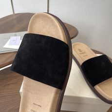 Brunello Cucinelli BC 情侣款26ss新款系列 博肯拖鞋此款凉拖鞋鞋型堪称经典,永不 Brunello Cucinelli BC 情侣款26ss新款系列 博肯拖鞋此款凉拖鞋鞋型堪称经典,永不
