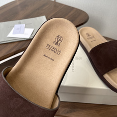 Brunello Cucinelli BC 情侣款26ss新款系列 博肯拖鞋此款凉拖鞋鞋型堪称经典,永不 Brunello Cucinelli BC 情侣款26ss新款系列 博肯拖鞋此款凉拖鞋鞋型堪称经典,永不