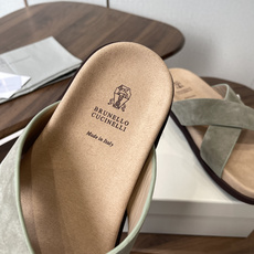 Brunello Cucinelli BC 情侣款26ss新款系列 博肯拖鞋此款凉拖鞋鞋型堪称经典,永不 Brunello Cucinelli BC 情侣款26ss新款系列 博肯拖鞋此款凉拖鞋鞋型堪称经典,永不