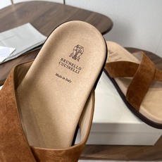 Brunello Cucinelli BC 情侣款26ss新款系列 博肯拖鞋此款凉拖鞋鞋型堪称经典,永不 Brunello Cucinelli BC 情侣款26ss新款系列 博肯拖鞋此款凉拖鞋鞋型堪称经典,永不