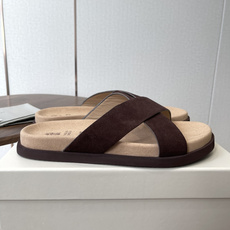 Brunello Cucinelli BC 情侣款26ss新款系列 博肯拖鞋此款凉拖鞋鞋型堪称经典,永不 Brunello Cucinelli BC 情侣款26ss新款系列 博肯拖鞋此款凉拖鞋鞋型堪称经典,永不
